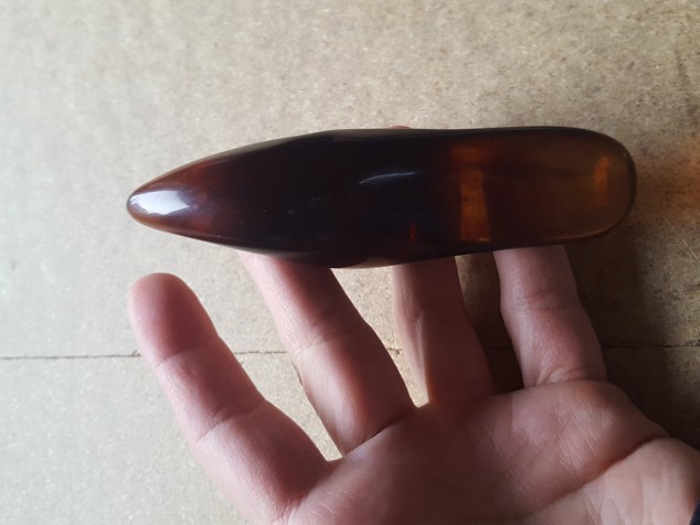 GUASHA - Hnědá masážní pomůcka