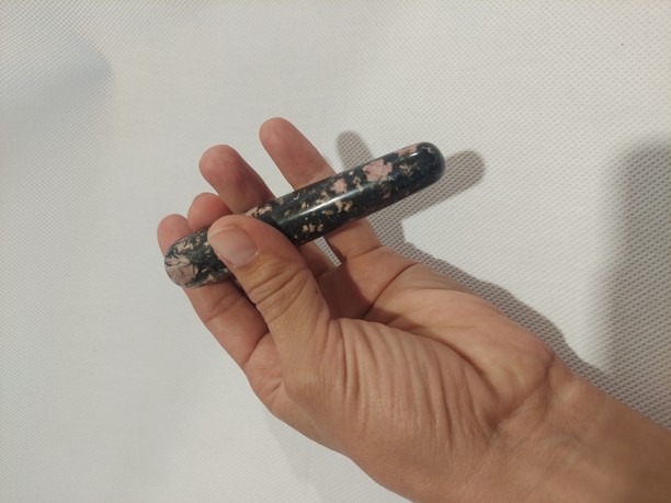 GUASHA - Flekatá masážní tyčinka 