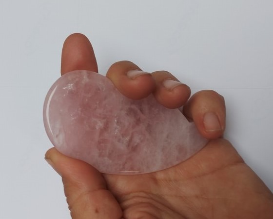 GUASHA - Masážní růžový obláček 