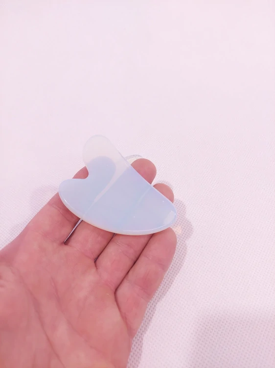 GUASHA - Kamenná obličejová Průsvitná