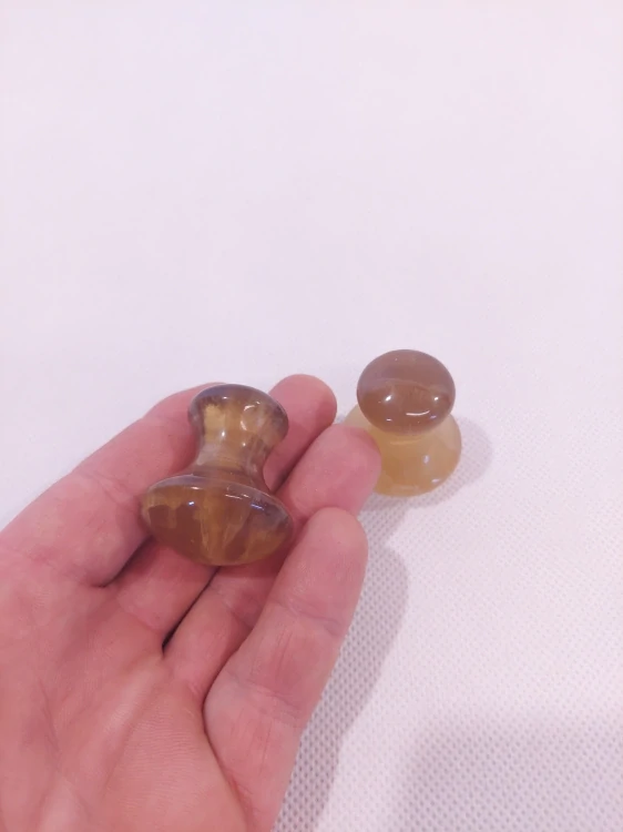 GUASHA - Hnědá Masážní Houba z Fluoritu