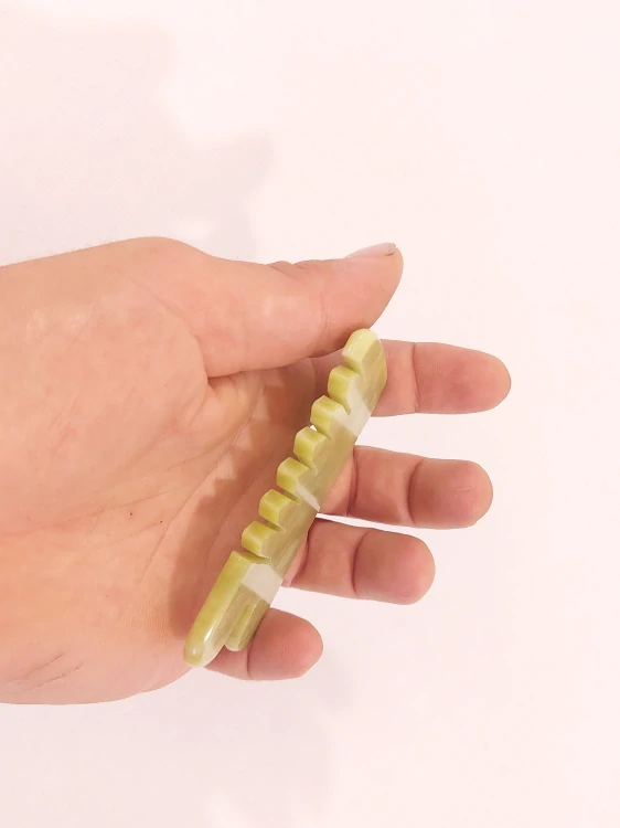 GUASHA - Kamenná s Hřebenem