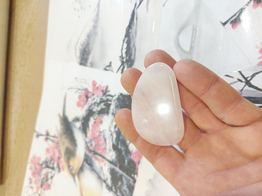 GUASHA - Růžová masážní slza