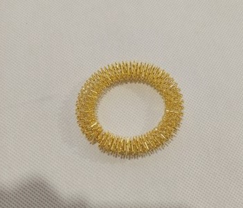 Masážní náramek zlatý - 5,5cm